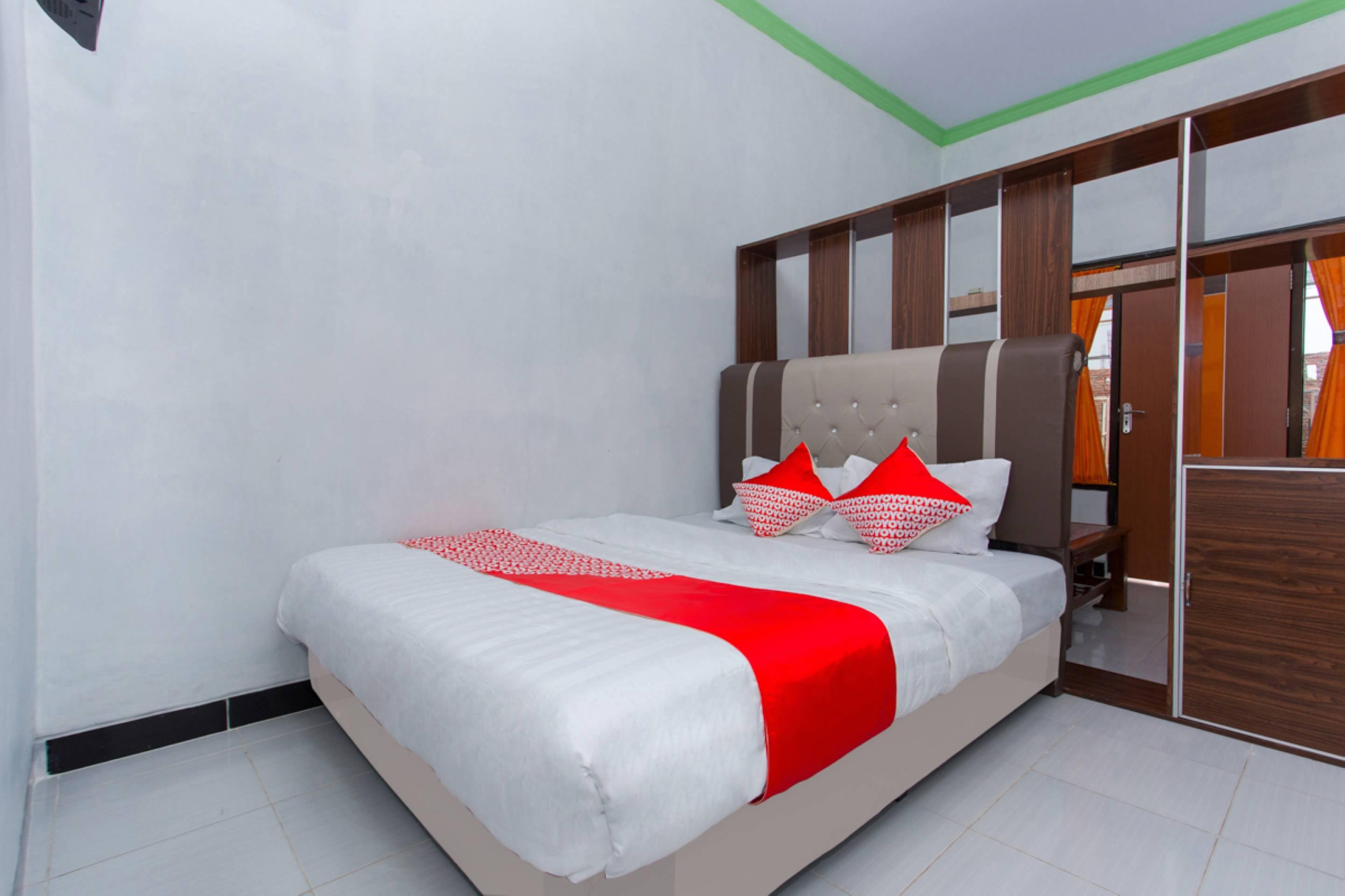 Griya Annisa Hotel Tegal  Eksteriør billede