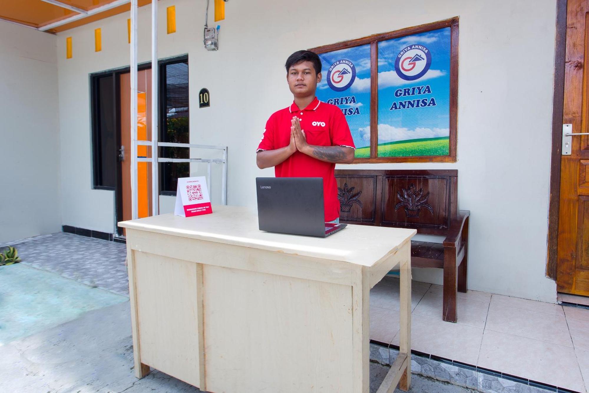 Griya Annisa Hotel Tegal  Eksteriør billede