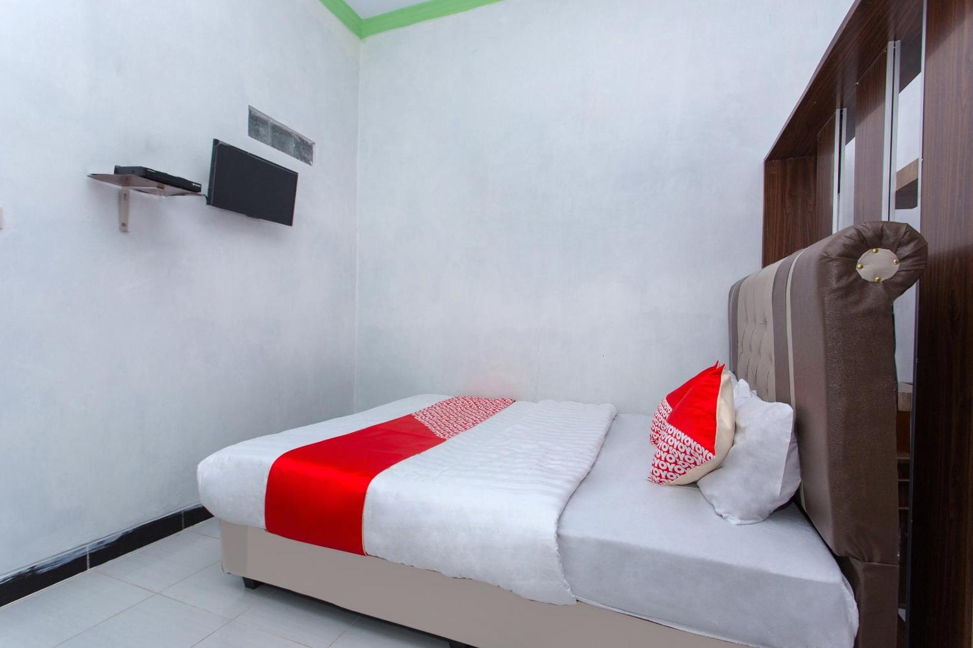 Griya Annisa Hotel Tegal  Eksteriør billede