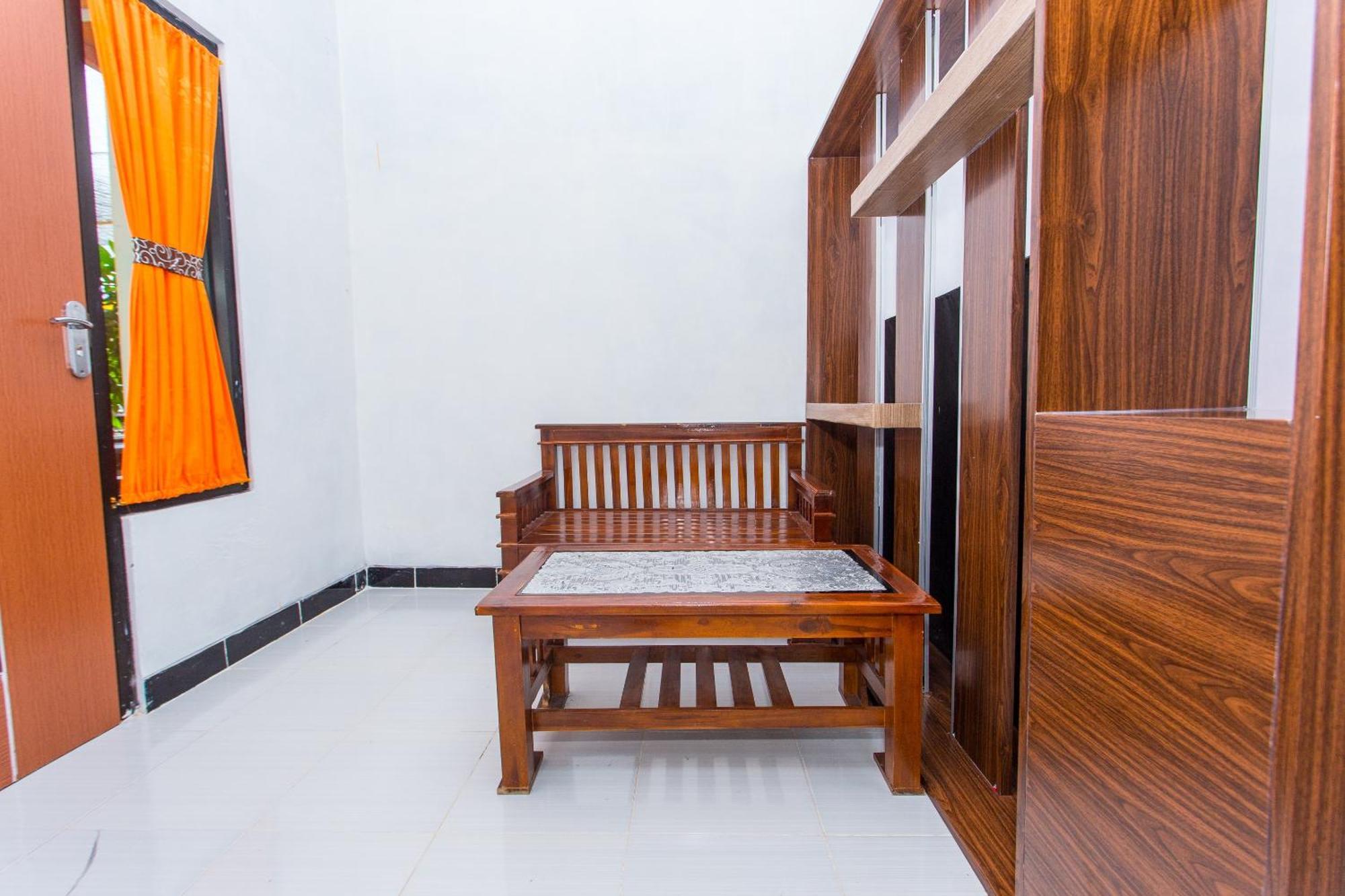 Griya Annisa Hotel Tegal  Eksteriør billede