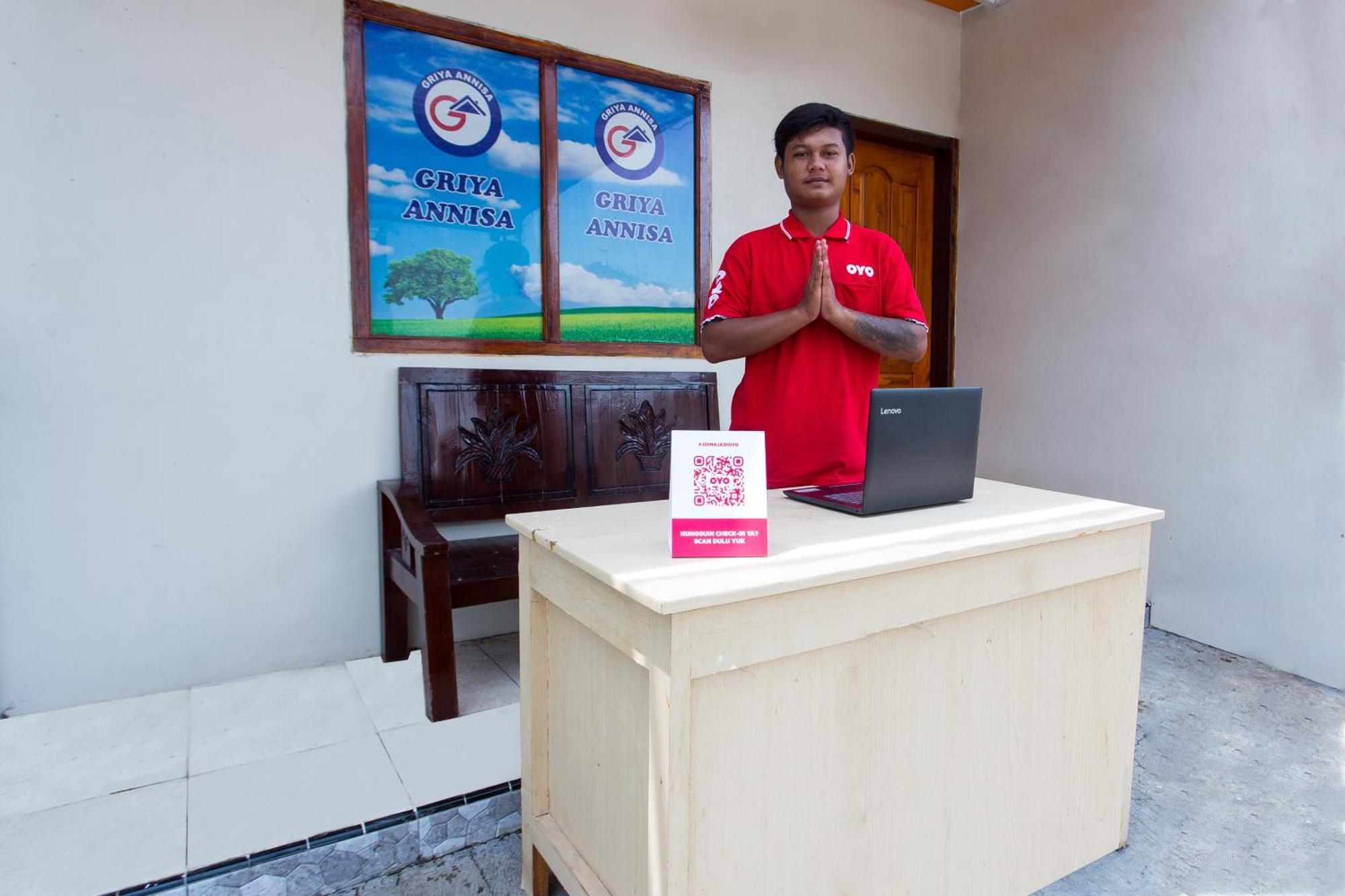 Griya Annisa Hotel Tegal  Eksteriør billede