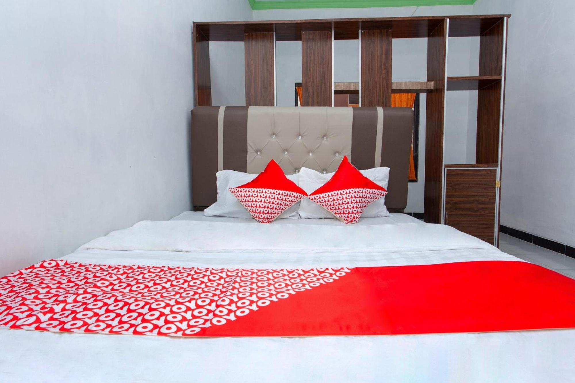 Griya Annisa Hotel Tegal  Eksteriør billede