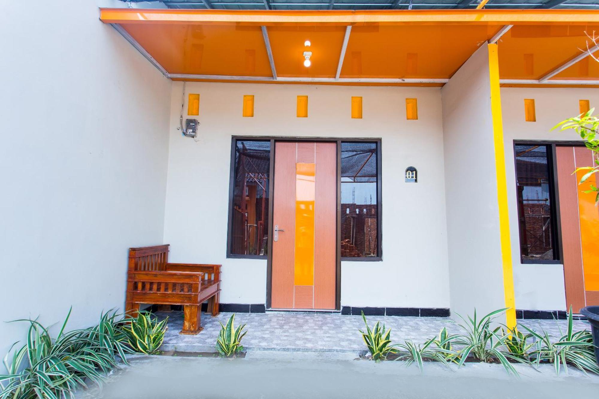 Griya Annisa Hotel Tegal  Eksteriør billede